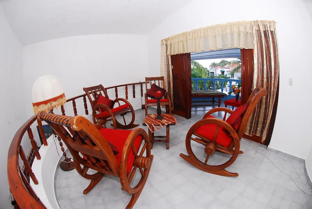 Sosúa Villa Antonia 16 מלון